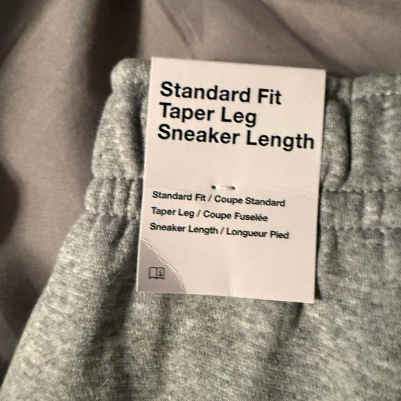 NWT‼️Nike Sportswear Club Fleece
Men's Cargo Pants - Picture 2 of 4